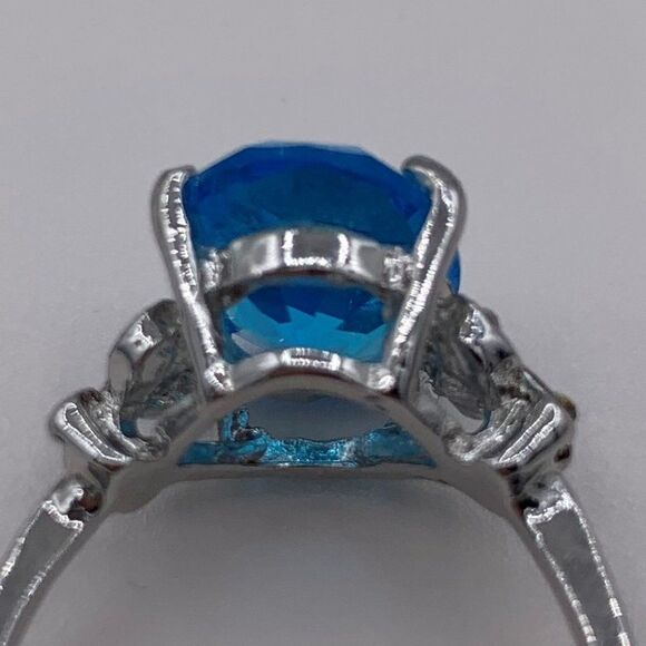 NWOT, ring, size 11,  silver setting, 4 carat lab aquamarine, butterfly … - Picture 5 of 11